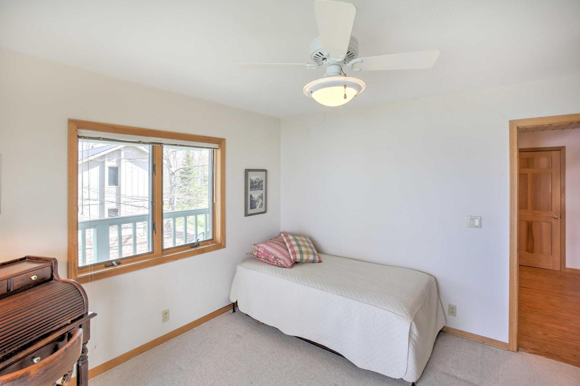 Gorgeous Charlevoix Home On Lake Michigan! Ellsworth Exterior photo